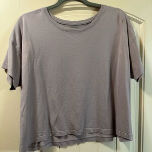 Lululemon cropped tshirt